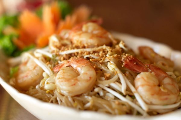 Tokyo ramen shop bans customers from using their phones while eating